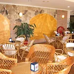 玛阿祖尔酒店 2*